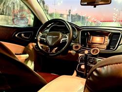 Chrysler 200